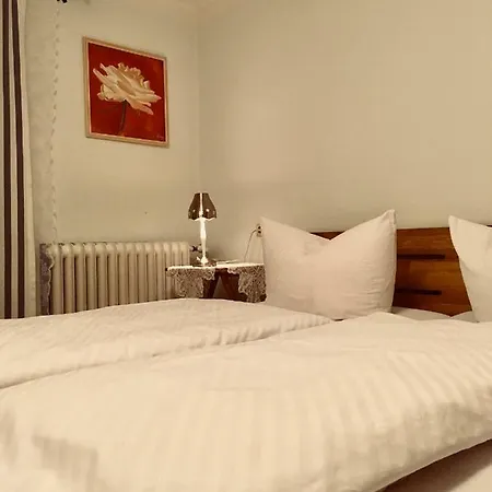 Rosenegg بيت ضيافة 3*